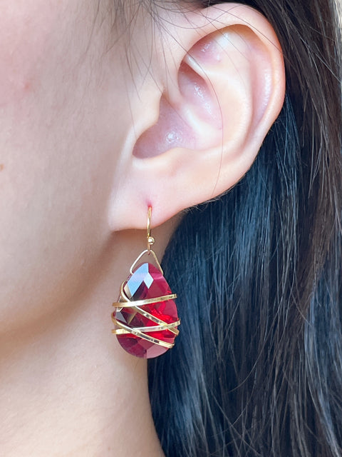 Raspberry Crystal Wrapped Earrings In Gold - GF