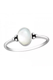 Sterling Silver Oval Ring With Mother Of Pearl - SS
