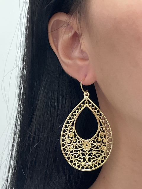 Filigree Statement Earrings In Gold - GF